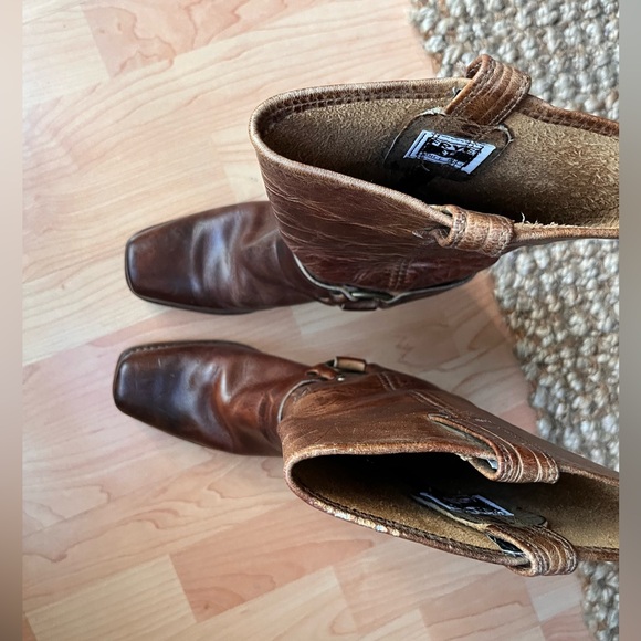 Frye Harness Buckle 12R Leather Boots - Picture 6 of 9
